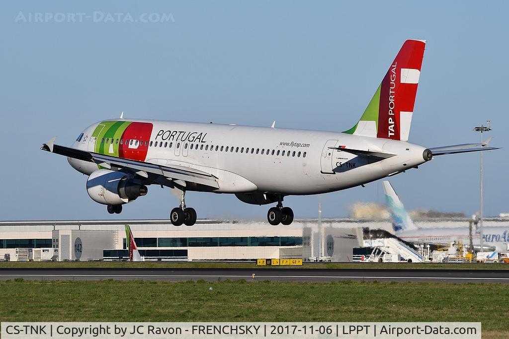 CS-TNK, 2000 Airbus A320-214 C/N 1206, TAP Air Portugal 441 from Paris (ORY)