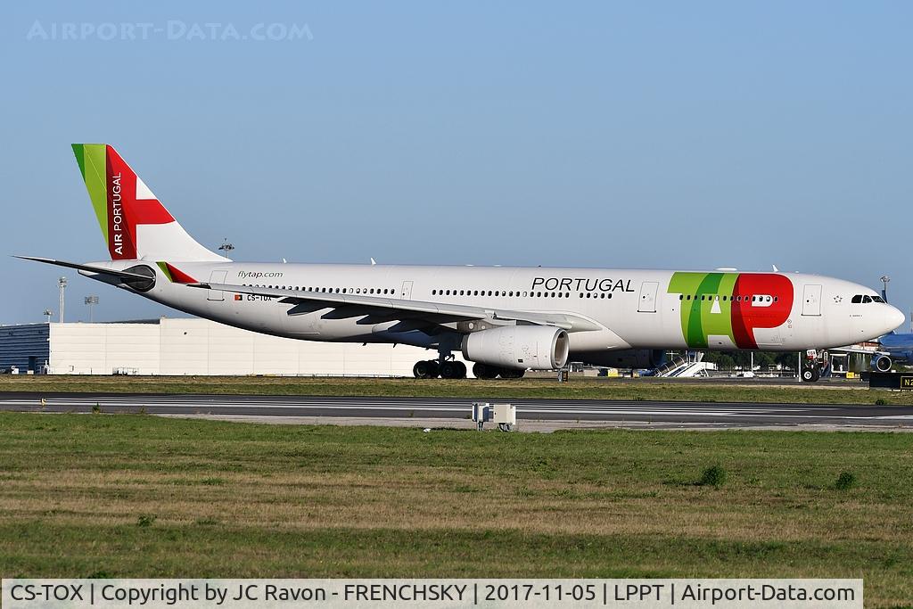 CS-TOX, 2009 Airbus A330-343E C/N 1015, TAP Air Portugal TP364 departure to London (LHR)