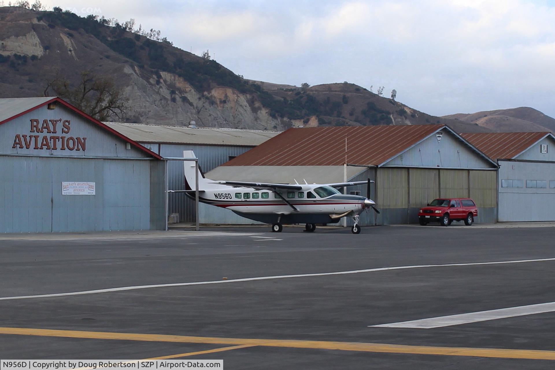 N956D, 2004 Cessna 208B C/N 208B1056, 2004 Cessna 208B TURBO CARAVAN,  P&W(C)PT6A-114A Turboprop 675 sHp, at Ray's Aviation