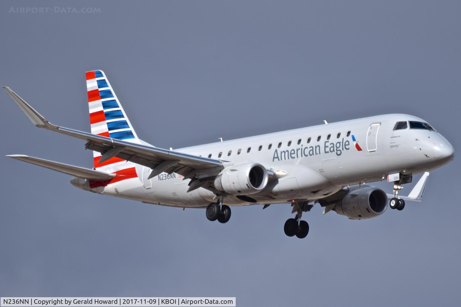 N236NN, 2016 Embraer 175LR (ERJ-170-200LR) C/N 17000572, On approach to RWY 10L.