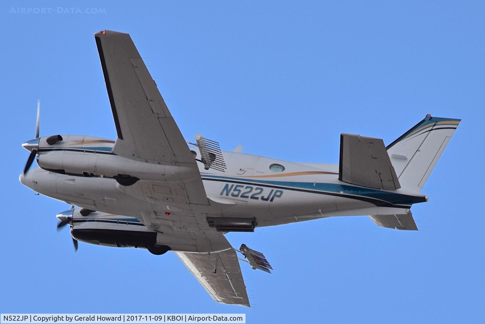 N522JP, 1991 Beech C90A King Air C/N LJ-1289, Flares attached to wings are used for rain making. It is a Beechcraft.