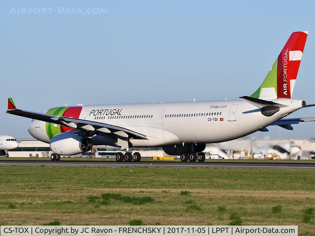 CS-TOX, 2009 Airbus A330-343E C/N 1015, TAP Air Portugal TP364 departure to London (LHR)
