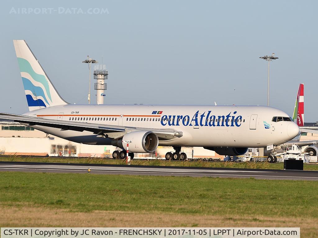 CS-TKR, 2001 Boeing 767-36N/ER C/N 30854, EuroAtlantic Airways TP2615 departure to Caracas (CCS)