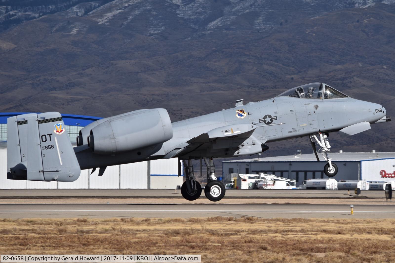 82-0658, 1982 Fairchild Republic A-10C Thunderbolt II C/N A10-0706, Take off from RWY 10R.  422nd T&E Sq., 53rd Wing, 79th Test & Evaluation Group, Nellis AFB, NV.