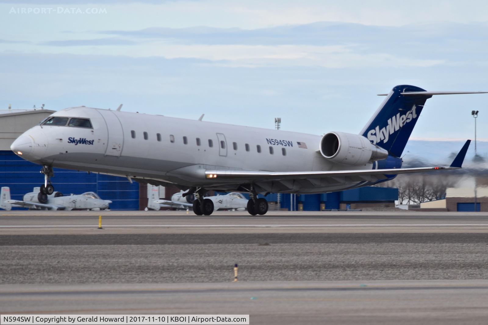 N594SW, 1999 Bombardier CRJ-100ER (CL-600-2B19) C/N 7285, Take off on RWY 10L.