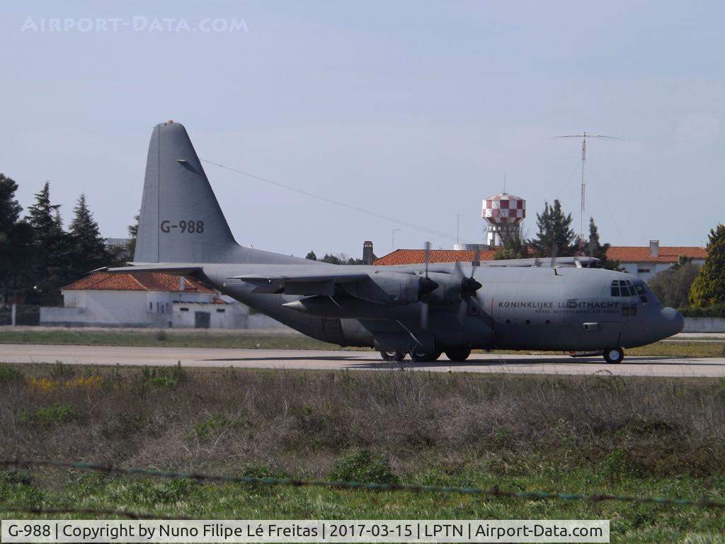 G-988, 1983 Lockheed C-130H Hercules C/N 382-4988, During the Real Thaw 2017.