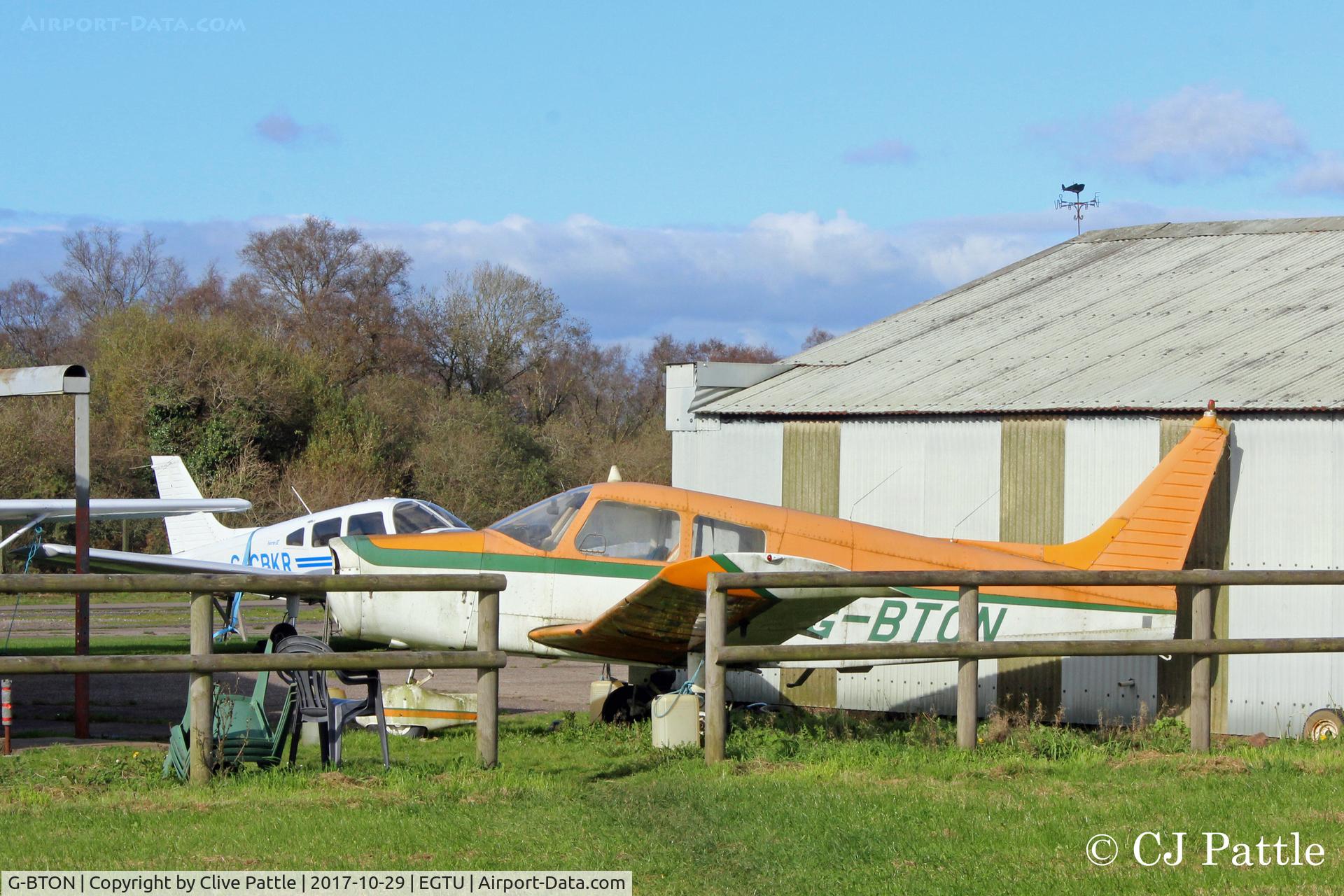 G-BTON, 1974 Piper PA-28-140 Cherokee Cruiser C/N 28-7425343, Dumped at Dunkeswell