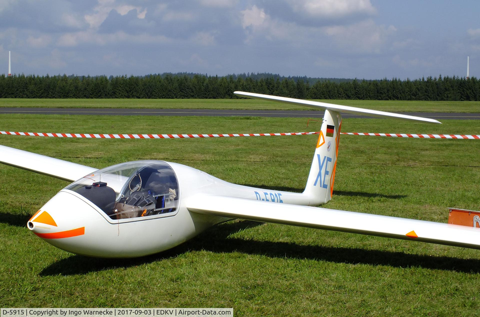 D-5915, Grob G-102 Astir CS Jeans C/N Not found D-5915, Grob G.102 Astir CS Jeans at the Dahlemer Binz 60th jubilee airfield display