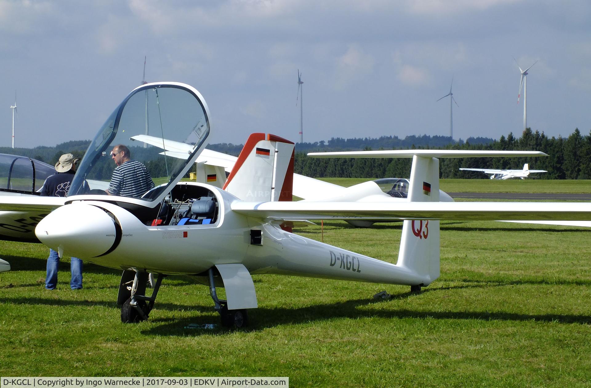 D-KGCL, Stemme S10-VT C/N Not found D-KGCL, Stemme S-10VT at the Dahlemer Binz 60th jubilee airfield display