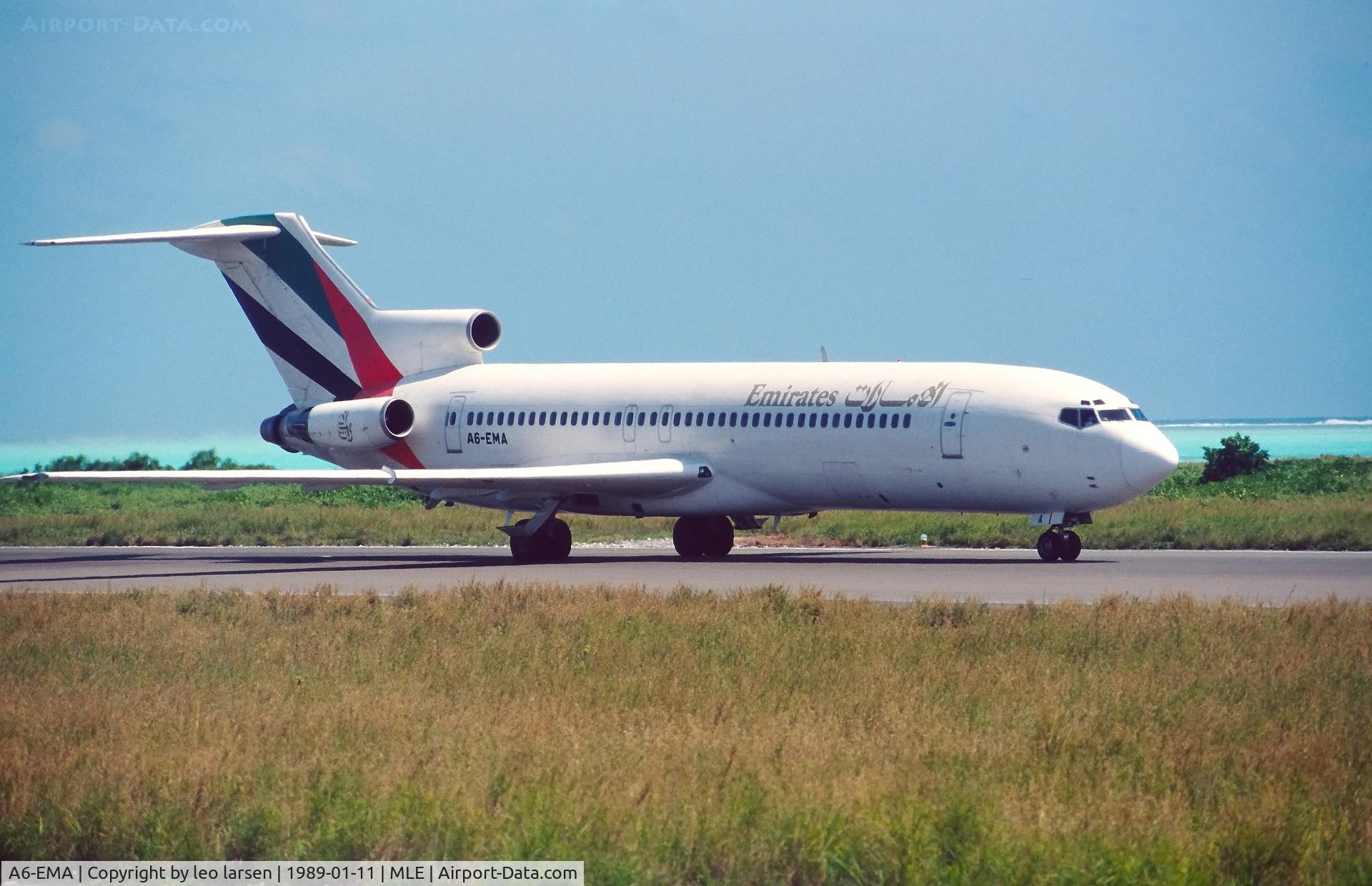 A6-EMA, 1980 Boeing 727-2M7 C/N 21951, Male Maldives 11.1.1989