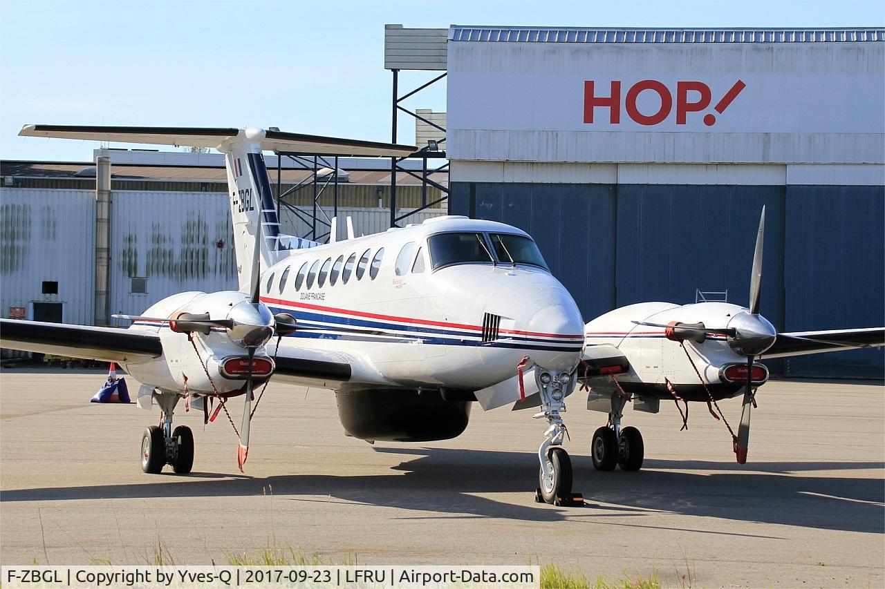 F-ZBGL, Hawker Beechcraft 350ER Super King Air (B300CER) C/N FL-746, Beech Super King Air 350, Static display, Morlaix-Ploujean airport (LFRU-MXN) air show 2017