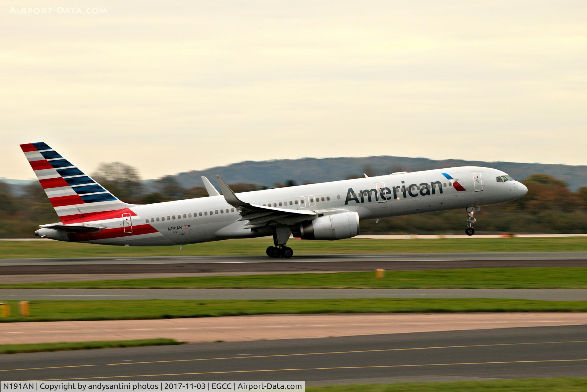 N191AN, 2001 Boeing 757-223 C/N 32385, just taken off