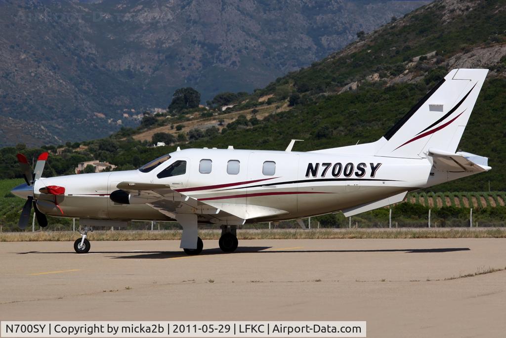 N700SY, 2003 Socata TBM-700 C/N 283, Parked