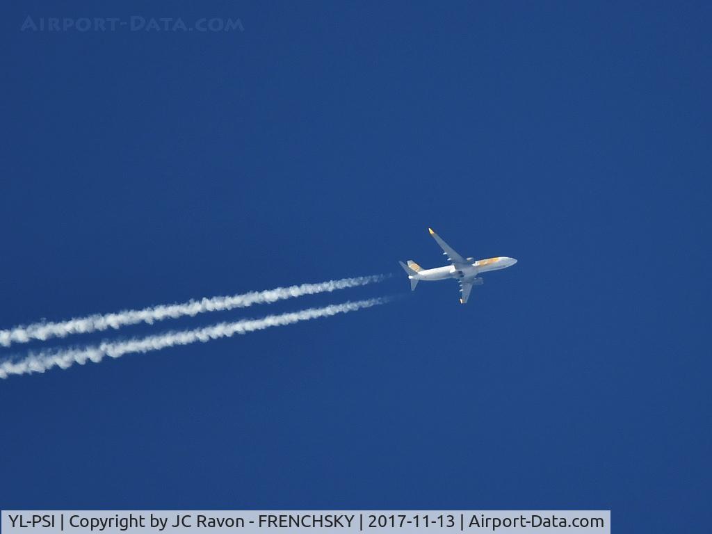 YL-PSI, 1999 Boeing 737-8K5 C/N 27983, Primera Air Nordic PF596 /PRI596 MALAGA to COPENHAGEN (hello Léo L.) overflying Bordeaux city