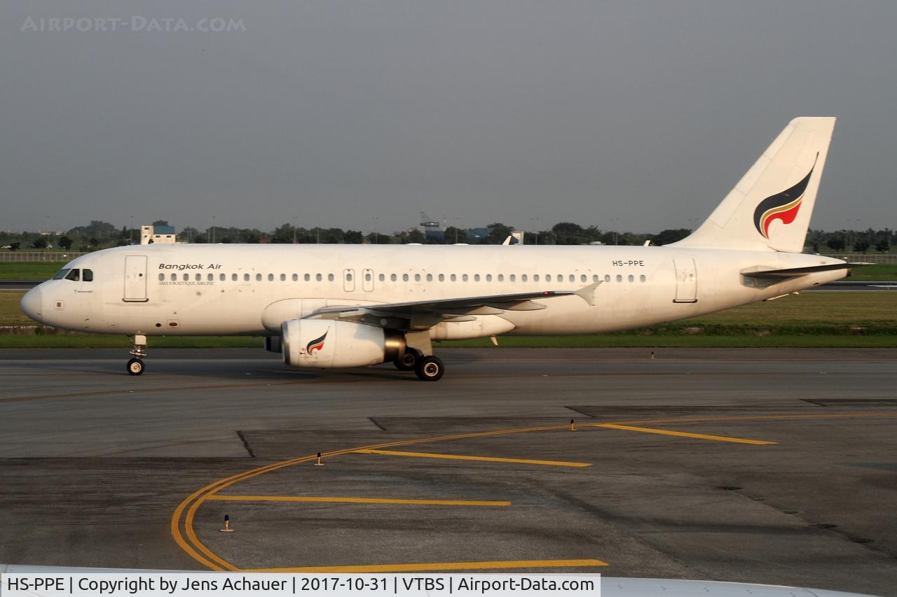 HS-PPE, 2004 Airbus Airbus A320-232 C/N 2417, Taxing to gate