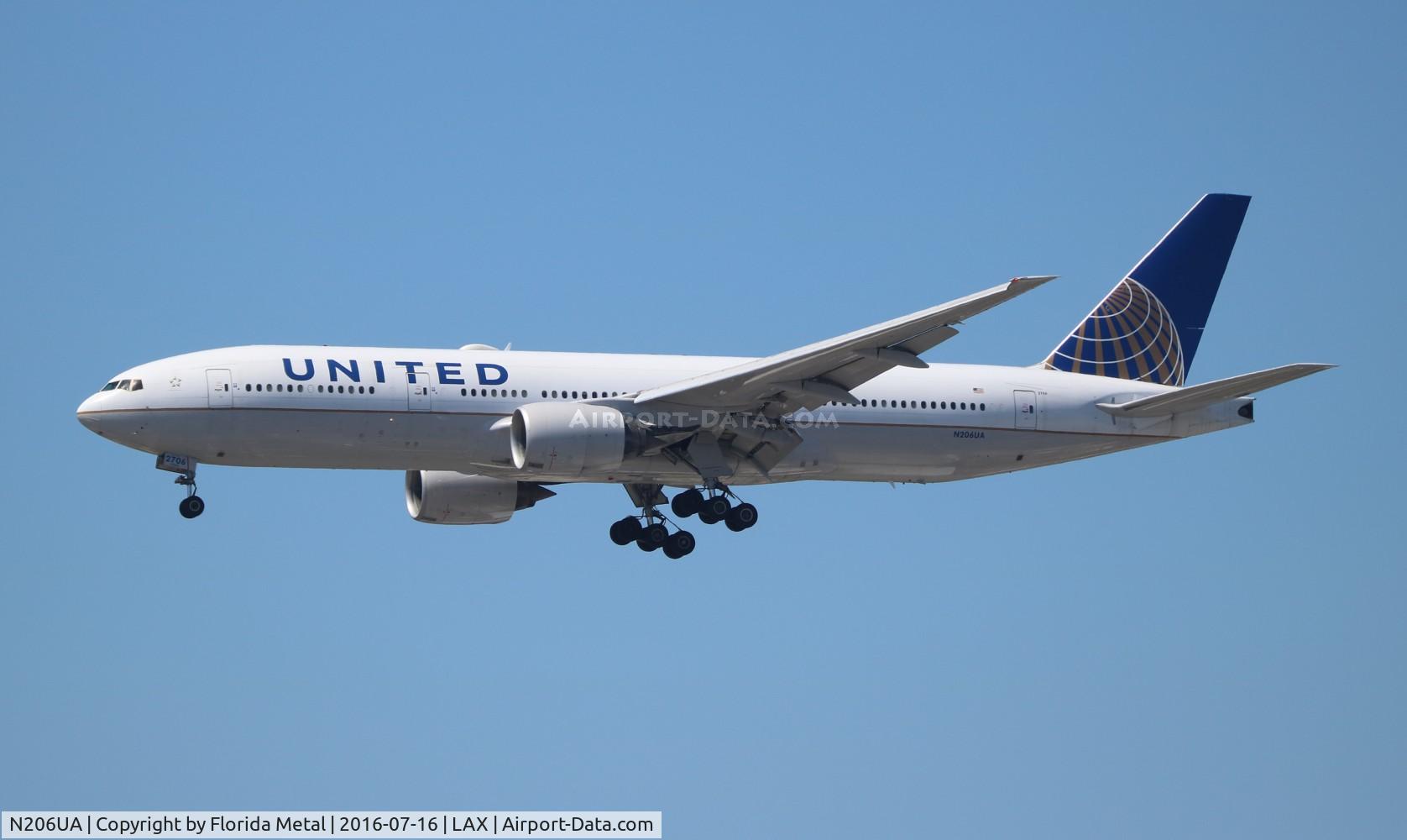 N206UA, 1999 Boeing 777-222/ER C/N 30212, United