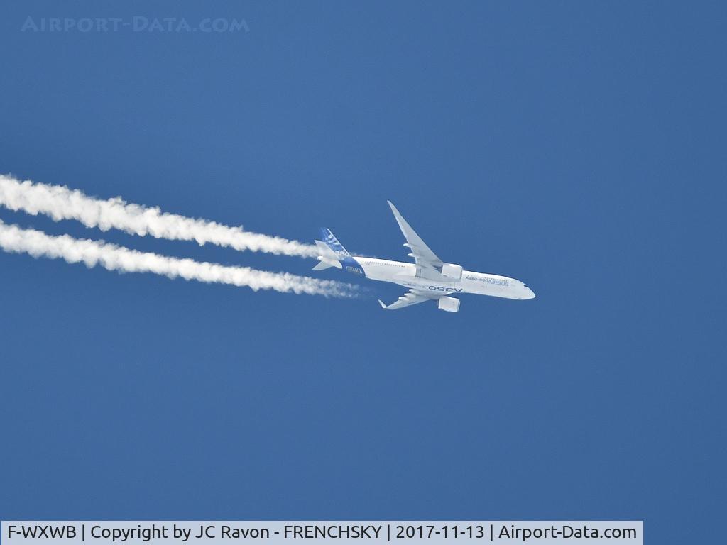F-WXWB, 2013 Airbus A350-941 C/N 001, overflying Bordeaux city AIB32WB flight level 380
