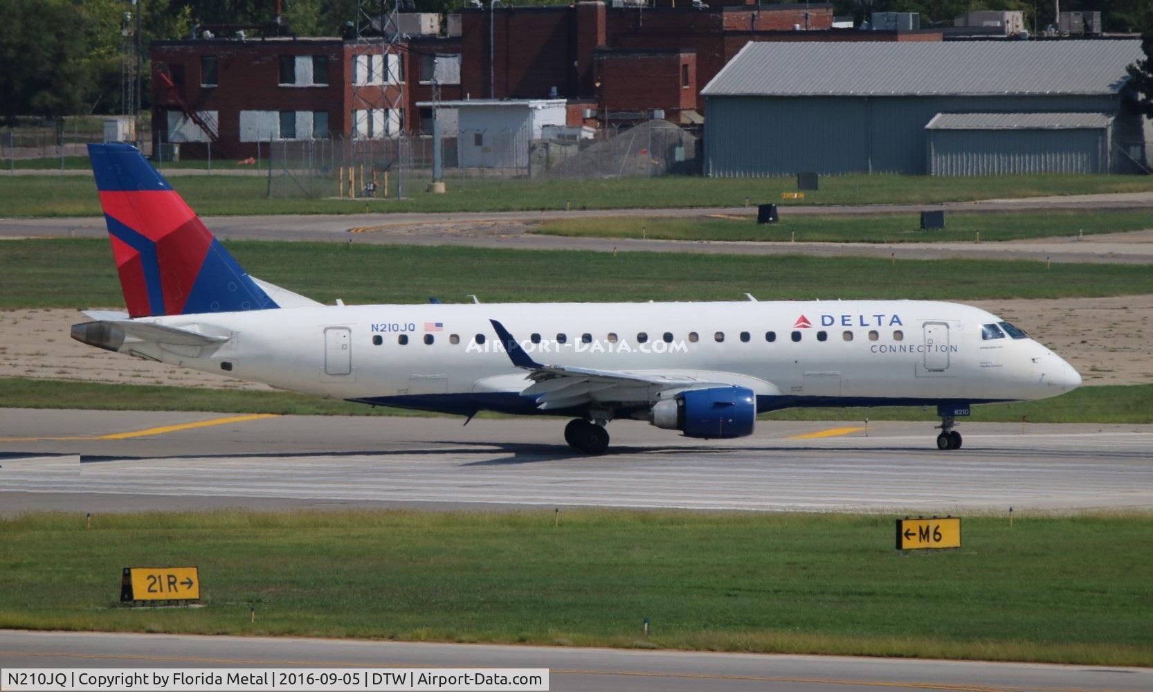 N210JQ, 2008 Embraer 175LR (ERJ-170-200LR) C/N 17000260, Delta Connection