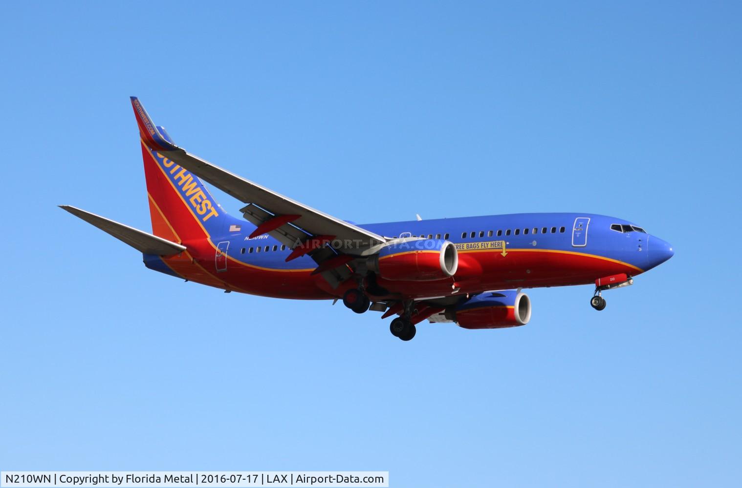 N210WN, 2005 Boeing 737-7H4 C/N 34162, Southwest