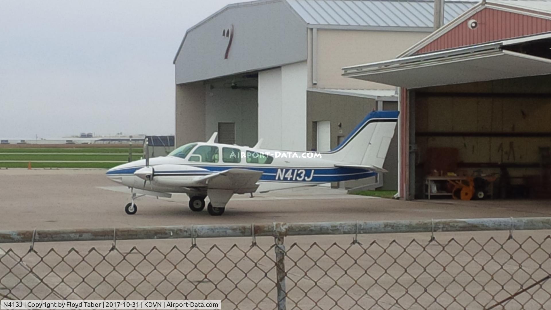 N413J, 1964 Beech 95-B55 (T42A) Baron C/N TC-831, Pulled out of the hangar for an evening flight