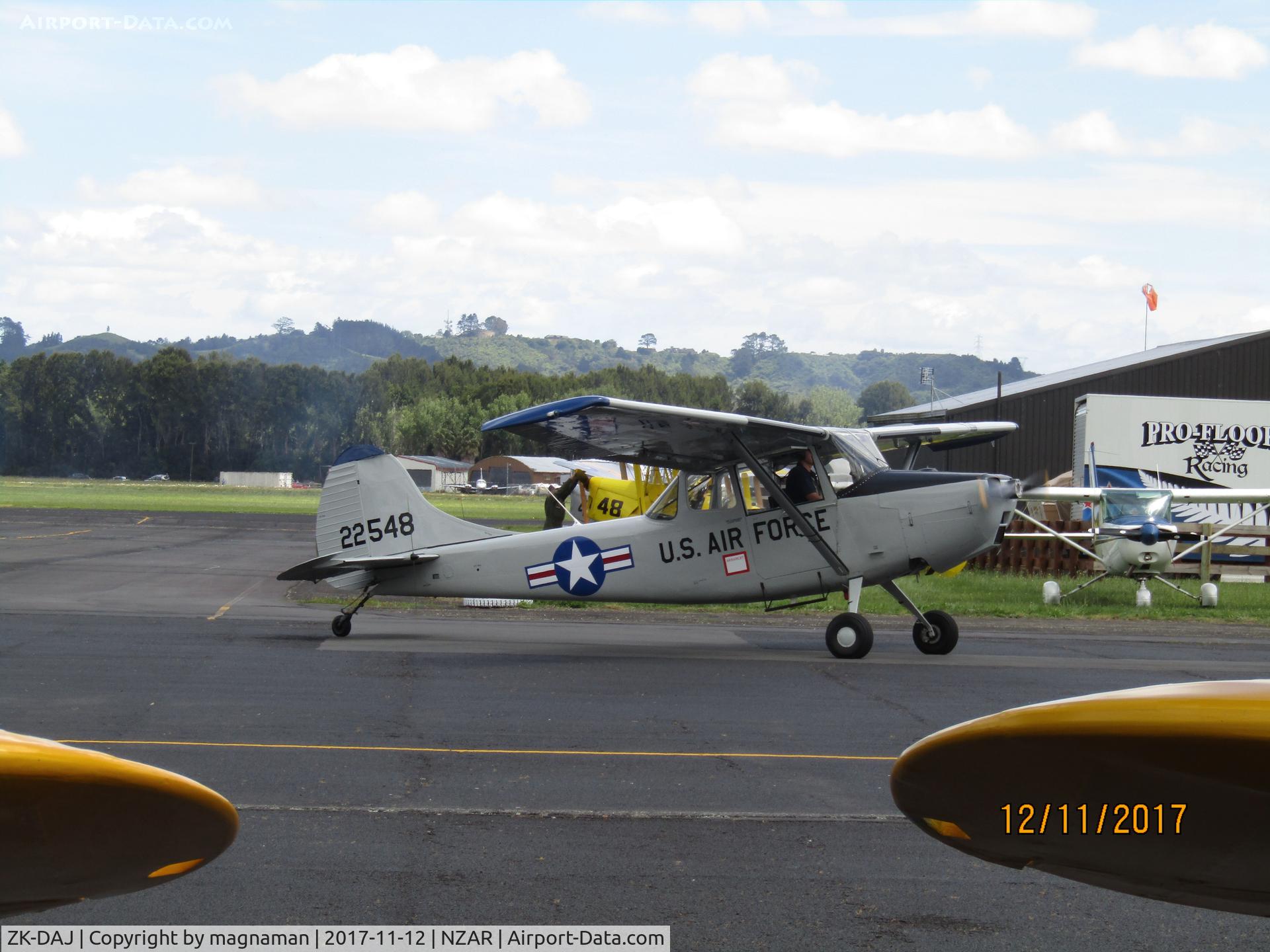 ZK-DAJ, Cessna 305A C/N 22548, one of two on display
