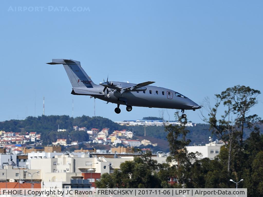 F-HOIE, 2011 Piaggio P-180 Avanti II C/N 1225, Investairs Izernore / SOGELEASE landing runway 03