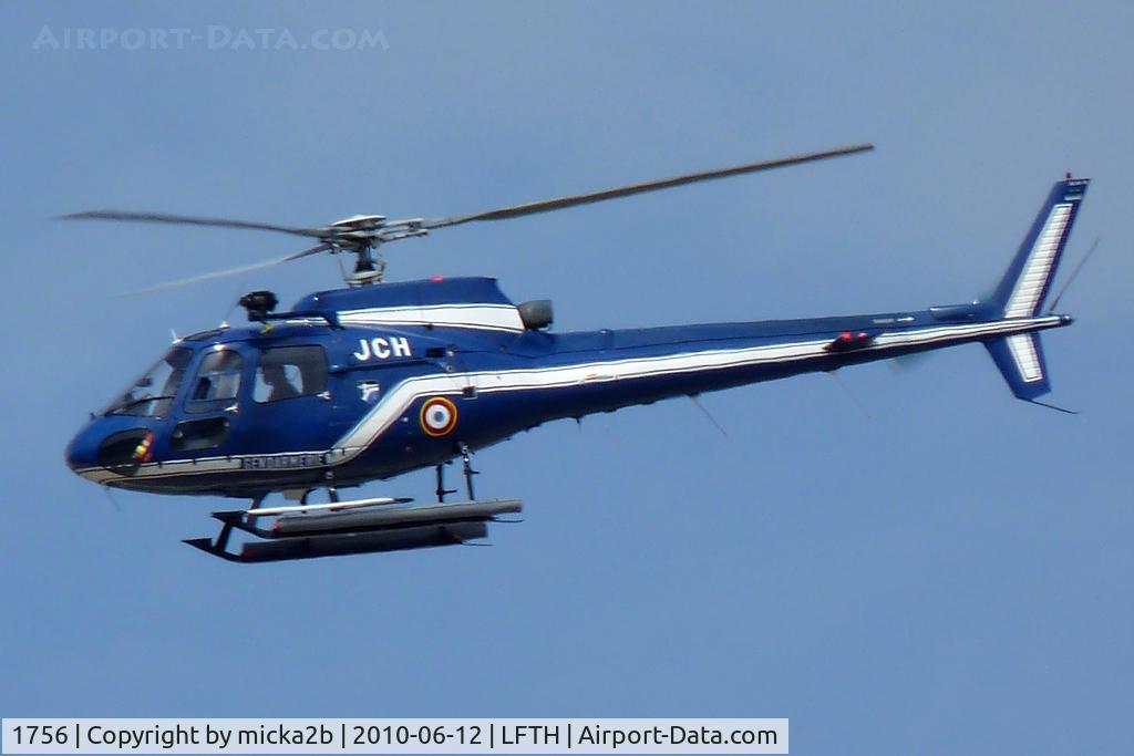 1756, Aérospatiale AS-350B Écureuil C/N 1756, In flight
