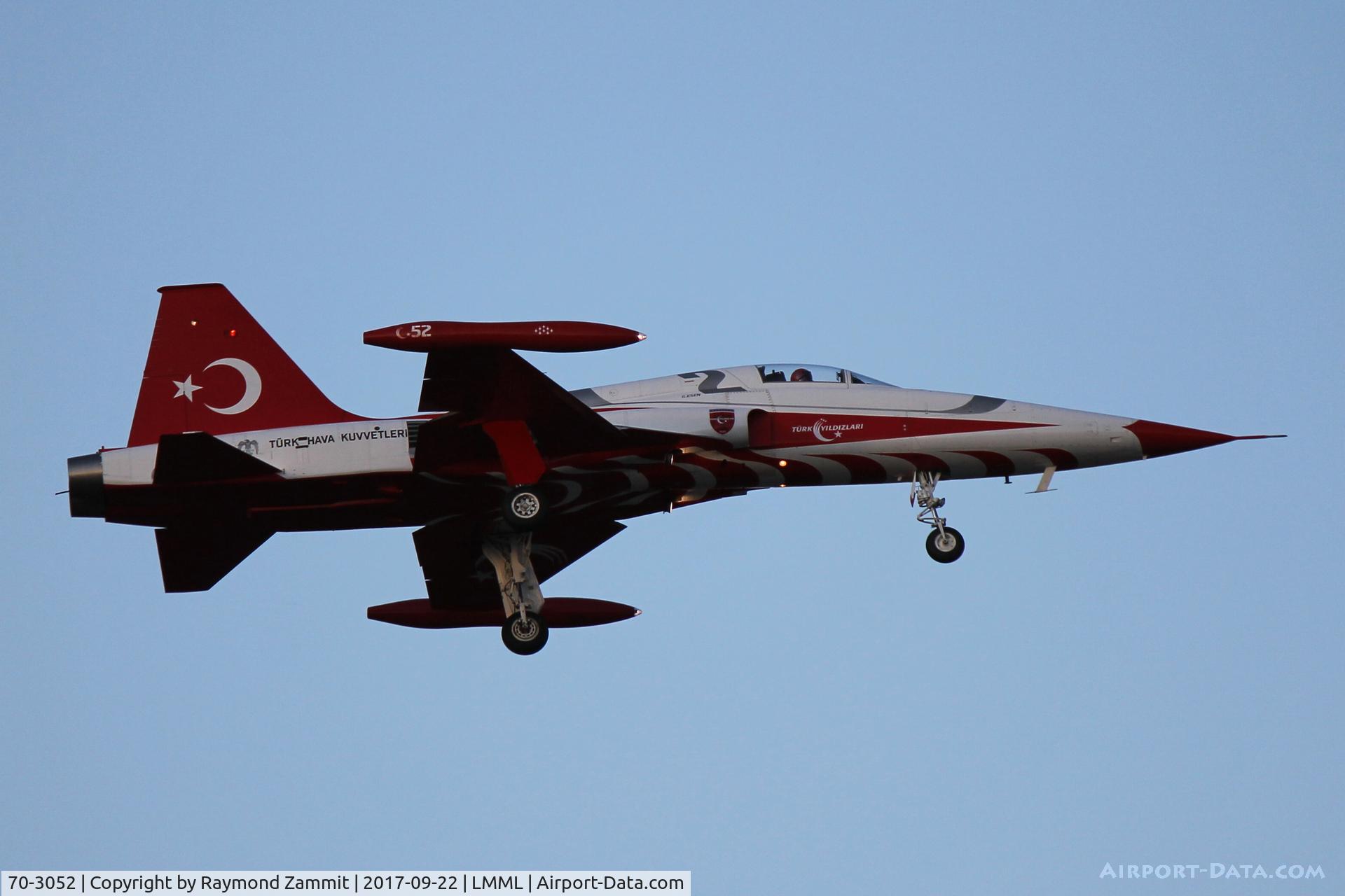 70-3052, Northrop (Canadair) NF-5A (CL-226) C/N 52, Northrop NF-5B 70-3052/2 Turkish stars Aerobatic Team