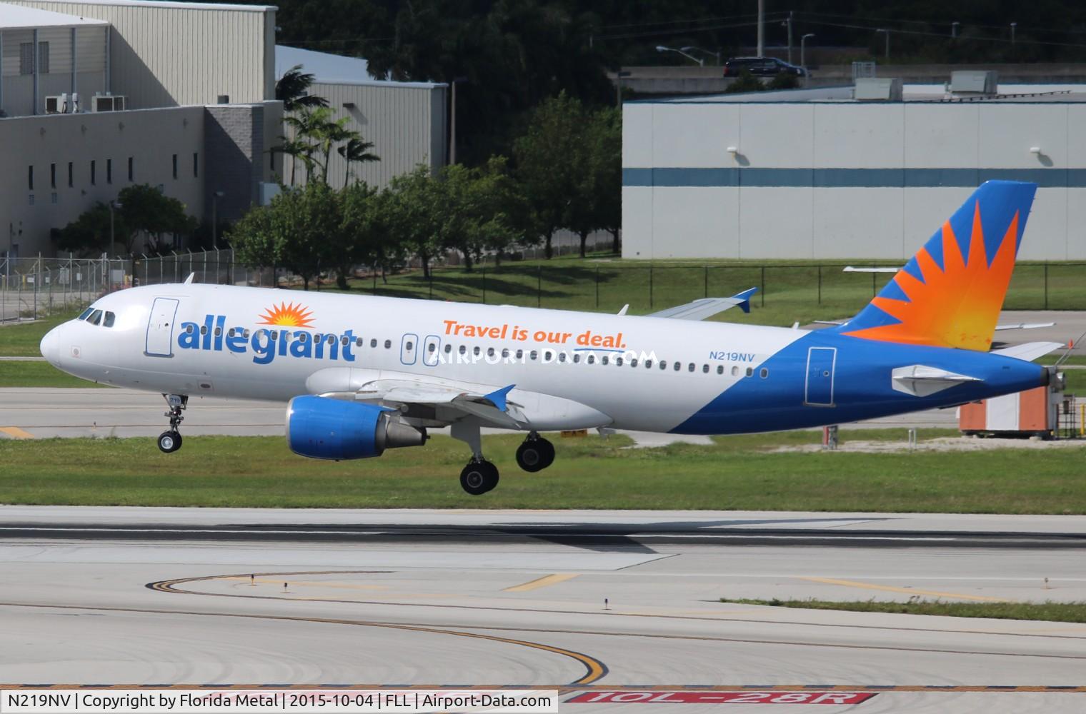N219NV, 2000 Airbus A320-214 C/N 1255, Allegiant