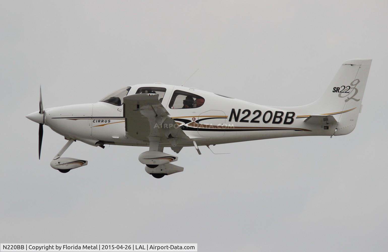 N220BB, 2004 Cirrus SR22 G2 C/N 1097, Cirrus SR22