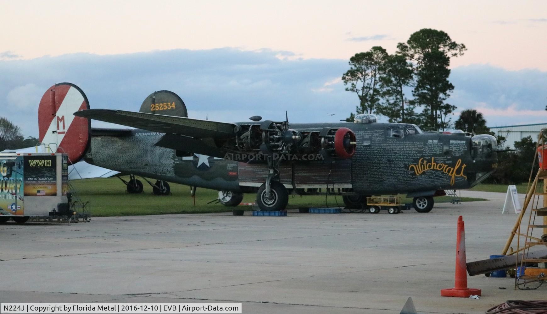 N224J, 1944 Consolidated B-24J-85-CF Liberator C/N 1347 (44-44052), Witchcraft