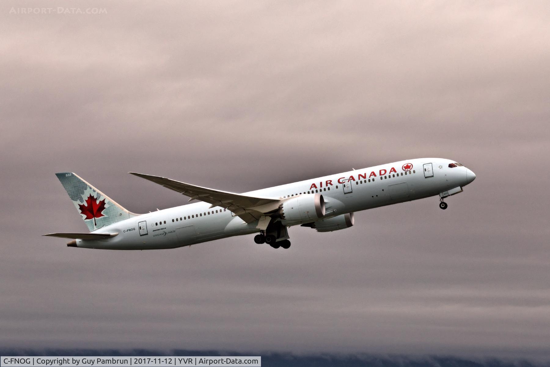 C-FNOG, 2015 Boeing 787-9 Dreamliner Dreamliner C/N 35266, Departing