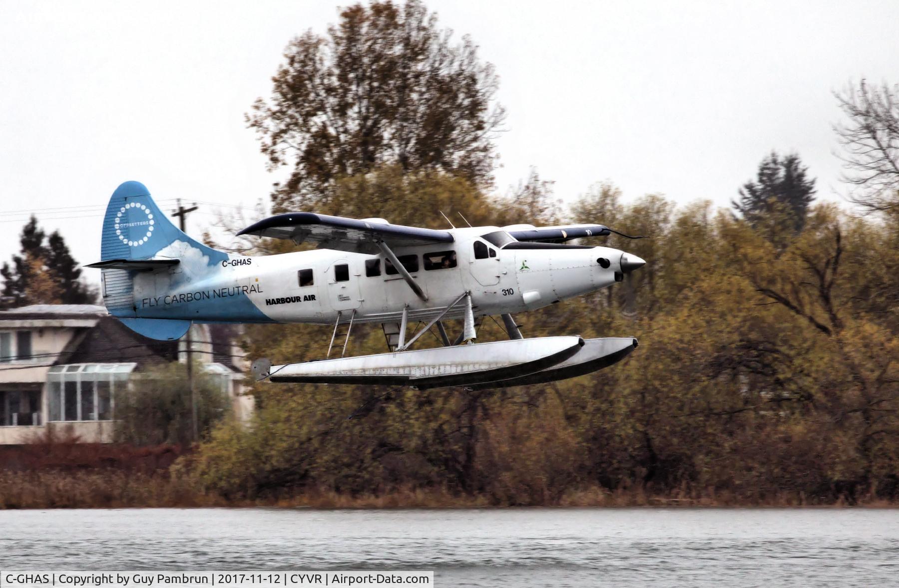 C-GHAS, 1958 De Havilland Canada DHC-3 Otter C/N 284, Departing