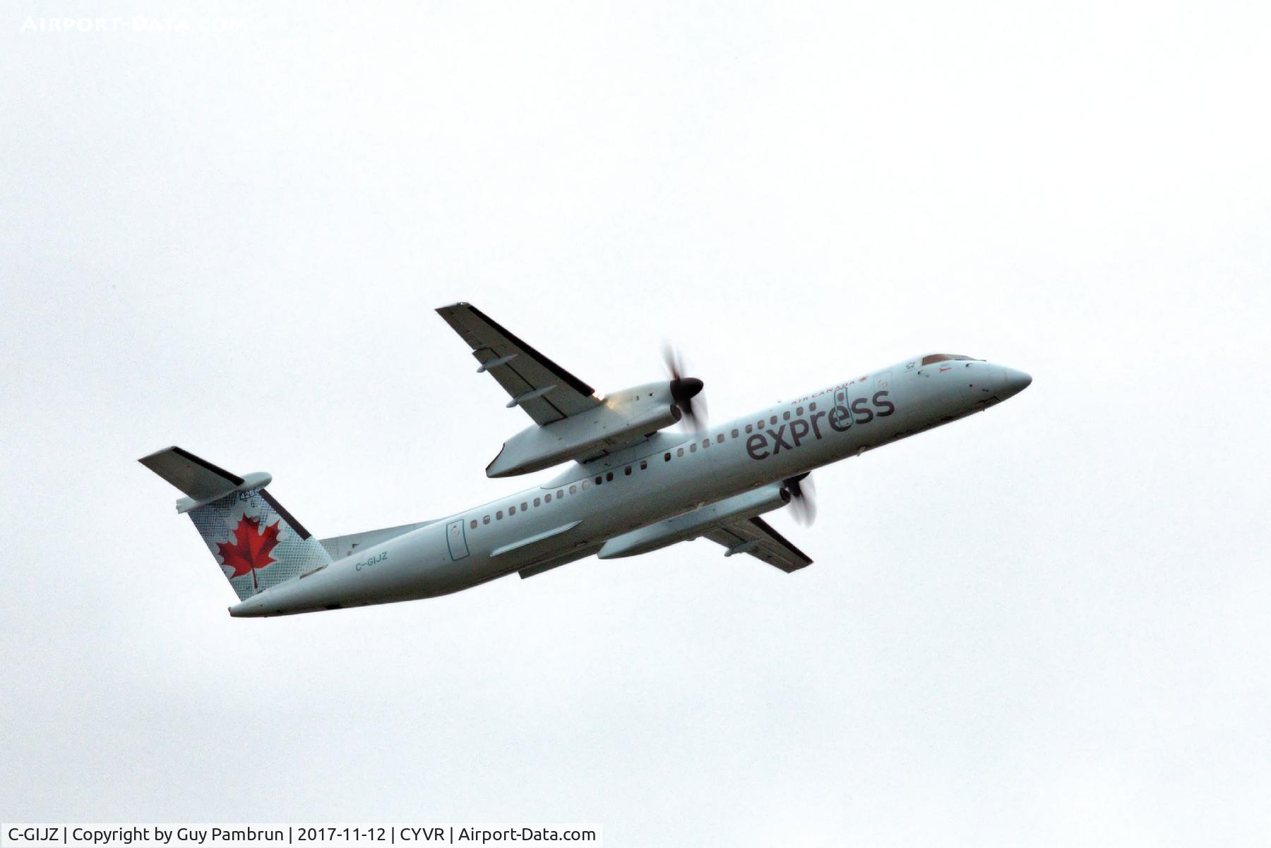 C-GIJZ, 2015 De Havilland Canada DHC-8-402 Dash 8 C/N 4509, Departing