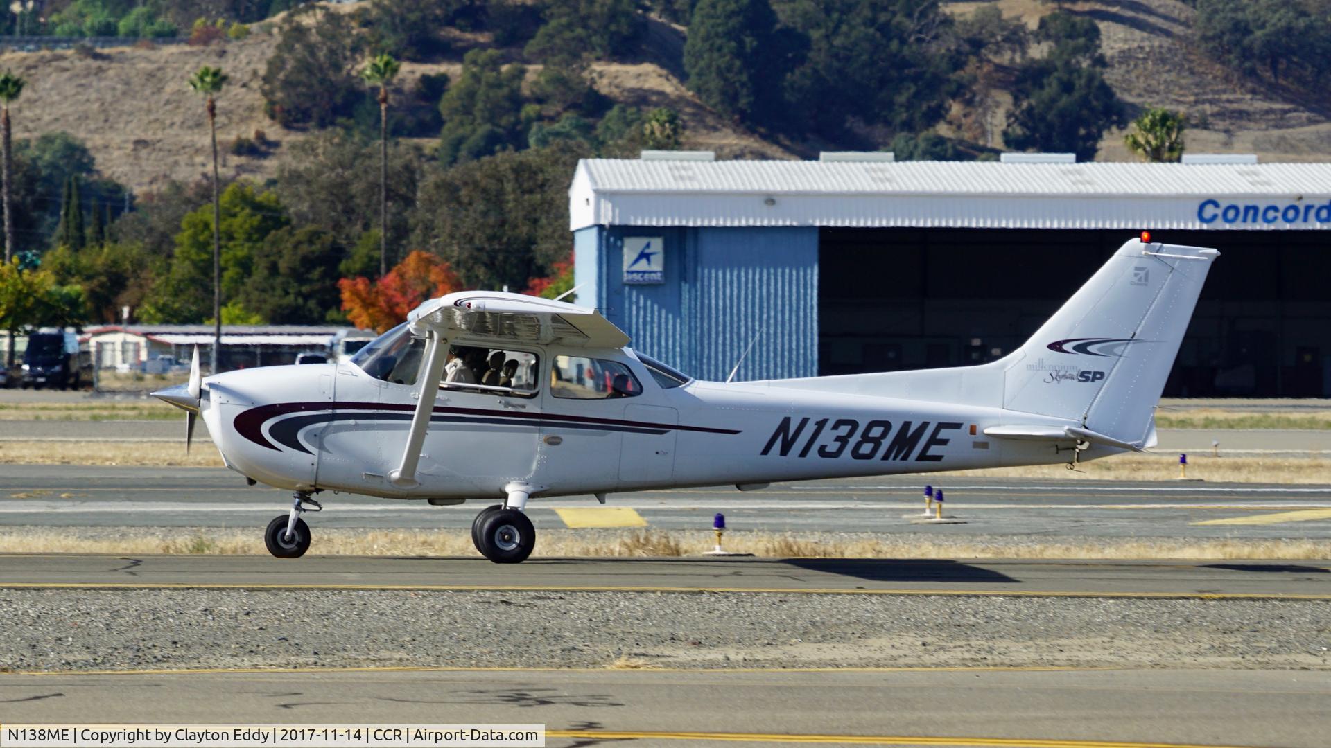 N138ME, 2000 Cessna 172S C/N 172S8422, Buchanan Field Concord California 2017.