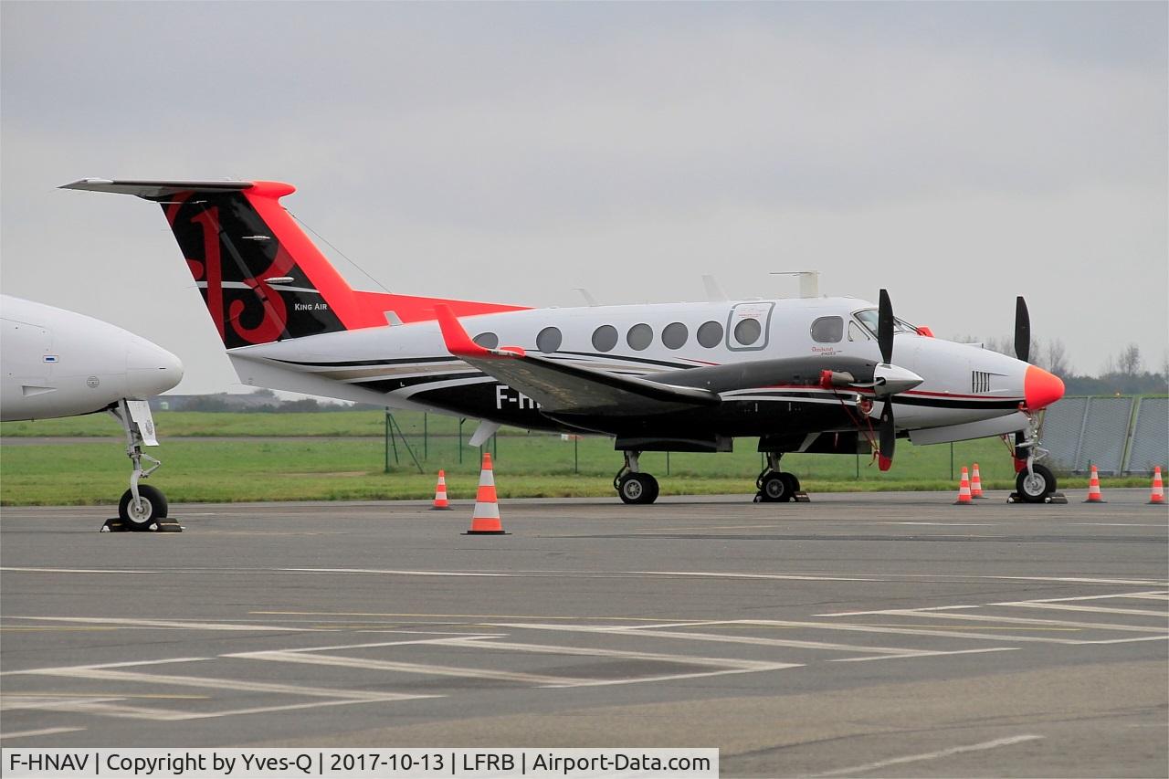 F-HNAV, 2013 Beechcraft B200GT King Air C/N BY-175, Beechcraft B200GT King Air, Brest-Bretagne airport (LFRB-BES)