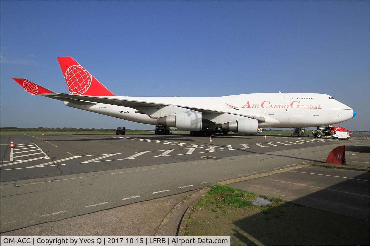 OM-ACG, 1991 Boeing 747-409SF C/N 24311, Boeing 747-409SF, Loading, Brest-Bretagne airport (LFRB-BES)