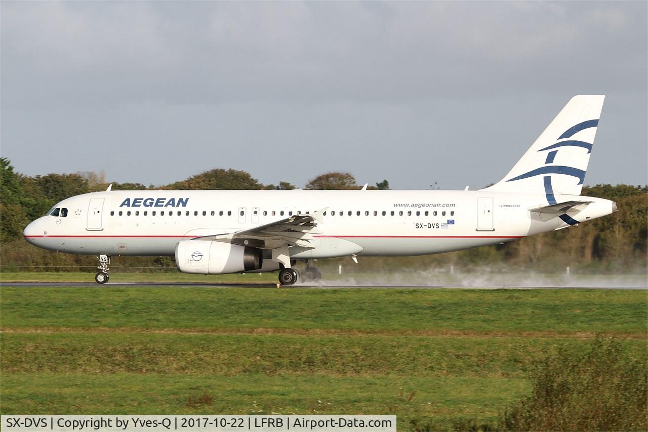 SX-DVS, 2008 Airbus A320-232 C/N 3709, Airbus A320-232, Take off run rwy 25L, Brest-Bretagne airport (LFRB-BES)