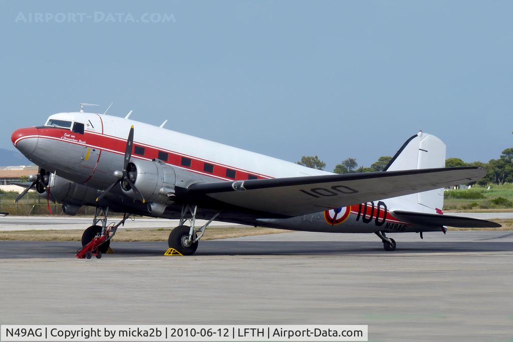 N49AG, 1943 Douglas DC-3A C/N 11737, Parked
