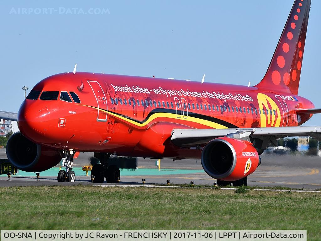 OO-SNA, 2001 Airbus A320-214 C/N 1441, Brussels Airlines (Red Devils Livery)