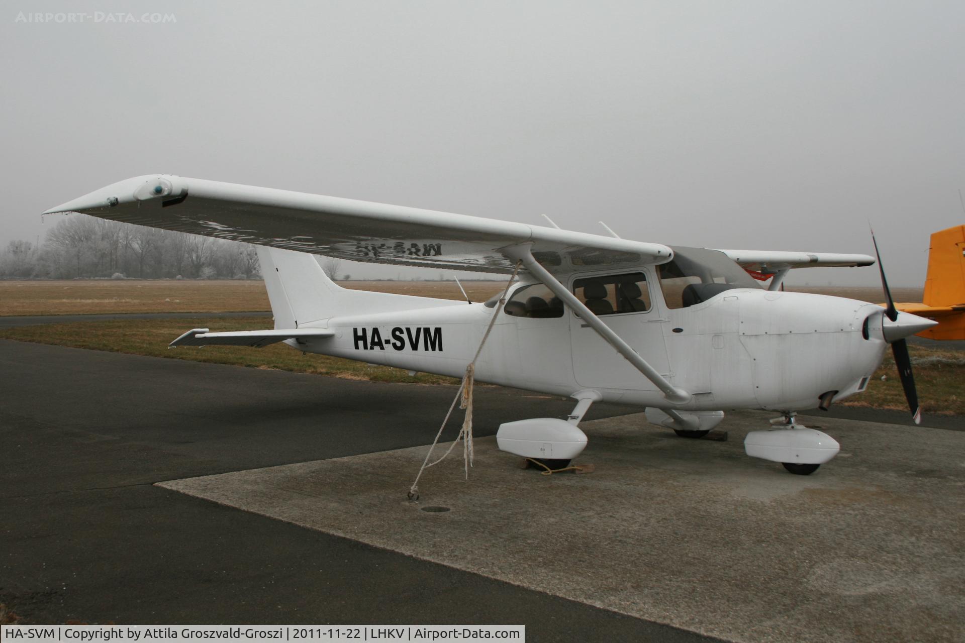 HA-SVM, 2005 Cessna 172S C/N 172S10075, Kaposújlak Airport, Hungary