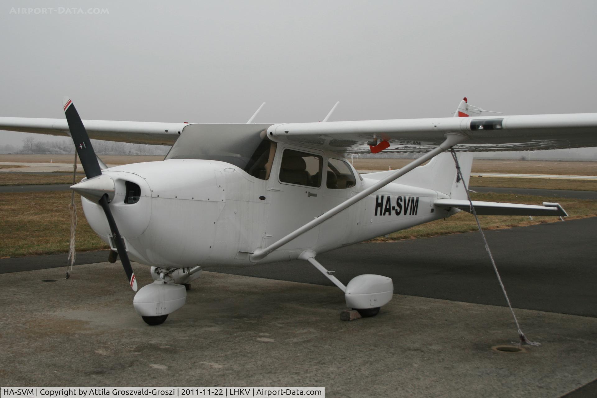 HA-SVM, 2005 Cessna 172S C/N 172S10075, Kaposújlak Airport, Hungary