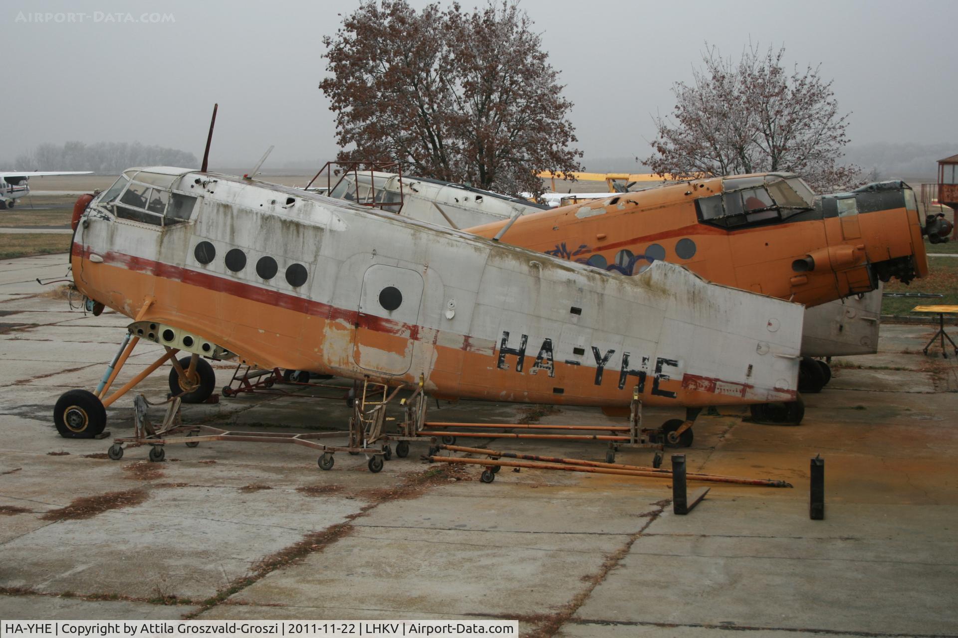 HA-YHE, 1979 Antonov An-2PF C/N 1G187-37, Kaposújlak Airport, Hungary