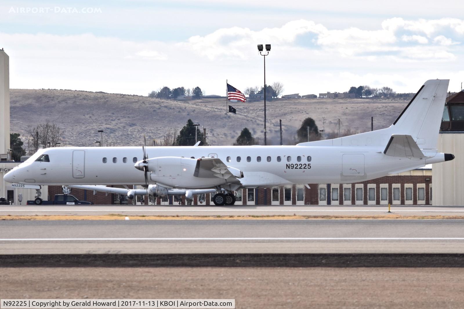 N92225, 1995 Saab 2000 C/N 2000-028, Landing roll out on RWY10R for call sign 