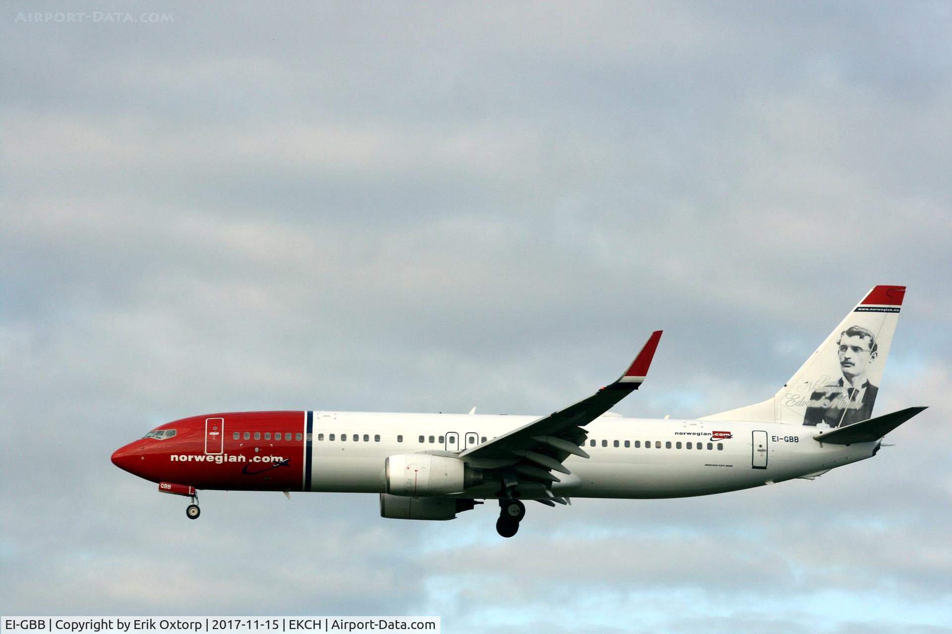 EI-GBB, 2008 Boeing 737-86N C/N 36809, EI-GBB landing rw 22L