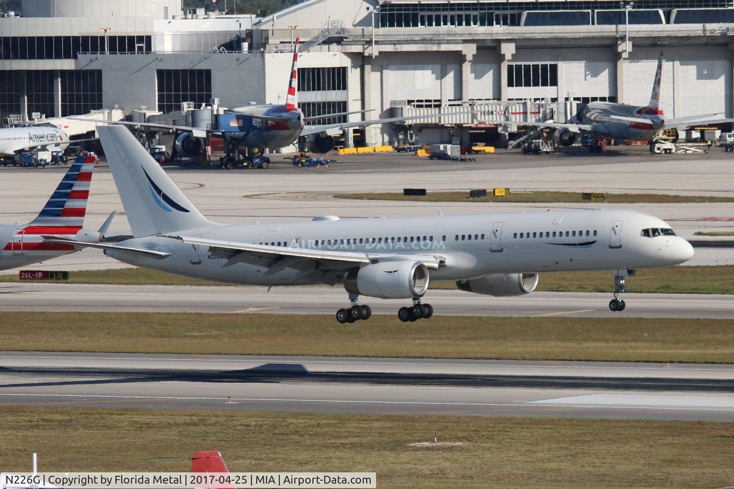 N226G, 1992 Boeing 757-23A C/N 25491, Comco 757