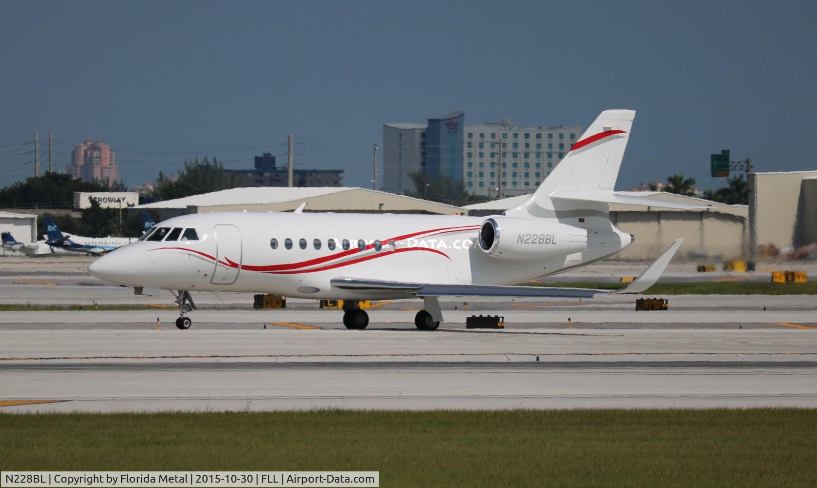 N228BL, 2010 Dassault Falcon 2000EX C/N 228, Falcon 2000EX
