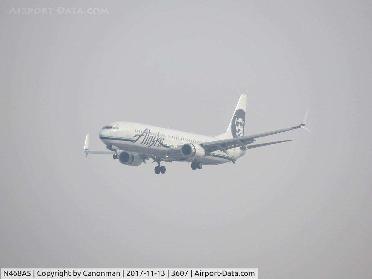 N468AS, 2014 Boeing 737-990/ER C/N 41735, Landing