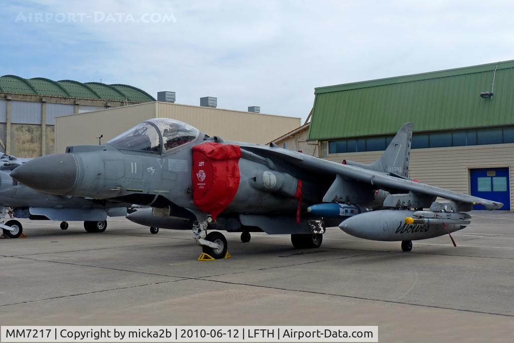 MM7217, McDonnell Douglas AV-8B+ Harrier II C/N 269/IT006, Parked