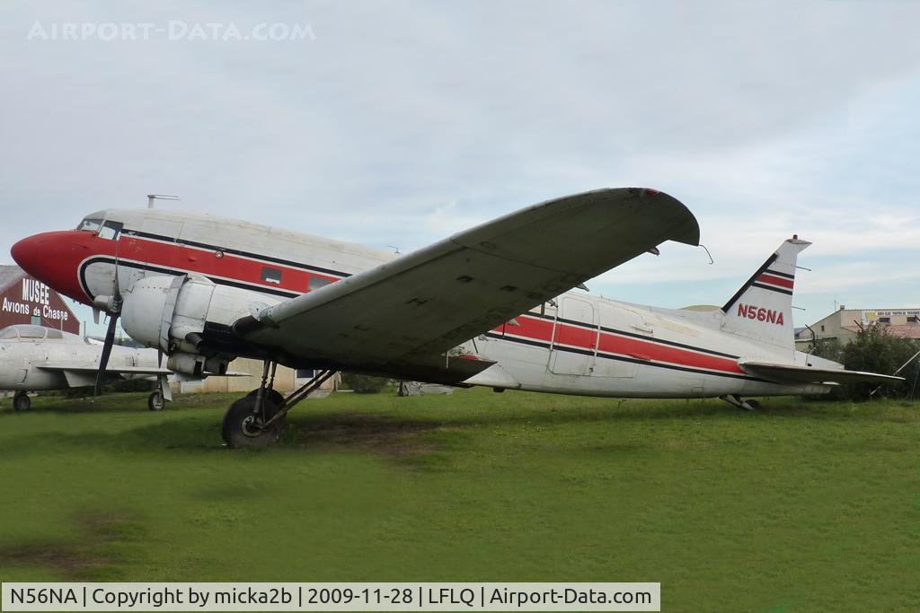 N56NA, 1942 Douglas DC-3A-S1C3G C/N 4979, Parked